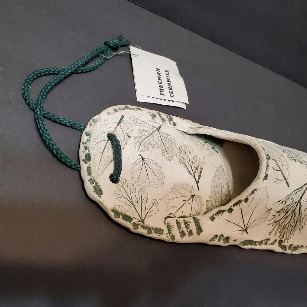 Freeman Ceramics California Handcrafted Botanical Pottery Pouch Vase Wall Pocket